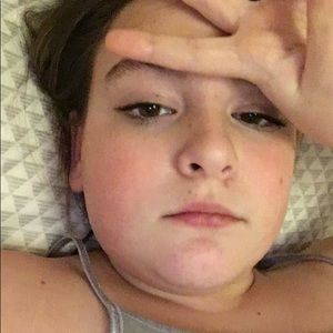 Meet your Posher, Ella